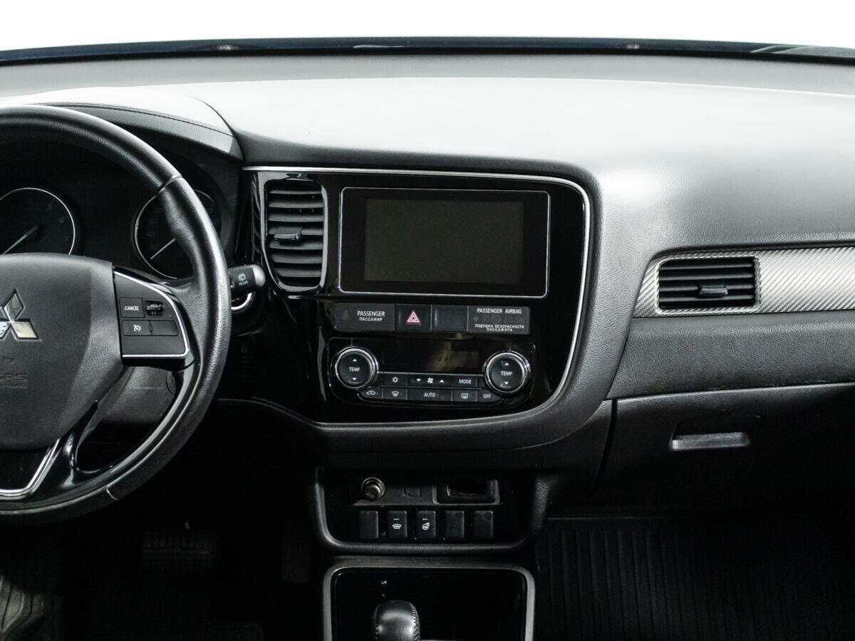 Mitsubishi Outlander, 2018 Фото №14