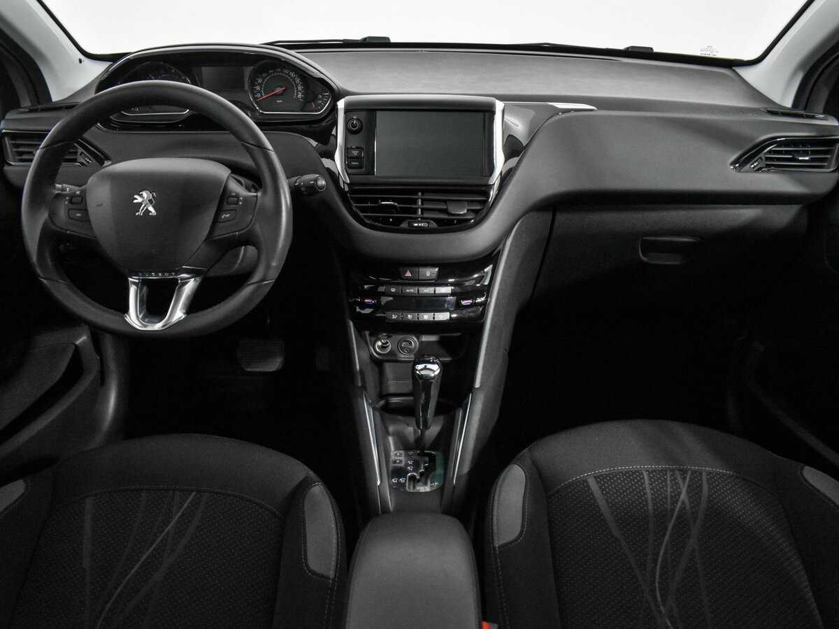 Peugeot 208, 2014 Фото №15