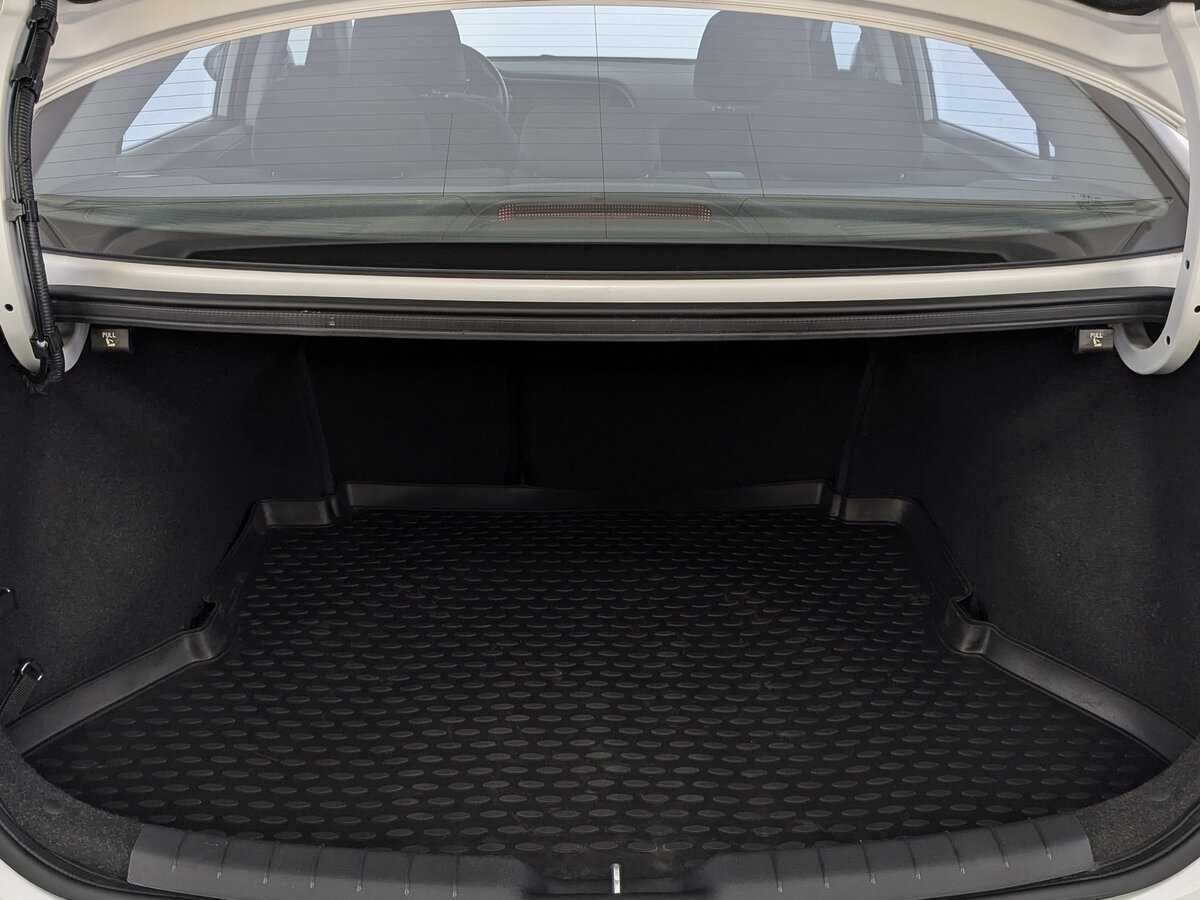 Hyundai Elantra, 2019 Фото №10