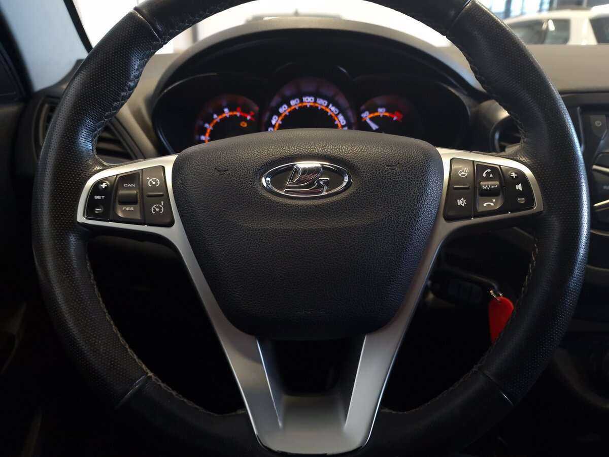 Lada (ВАЗ) Vesta SW, 2020 Фото №5