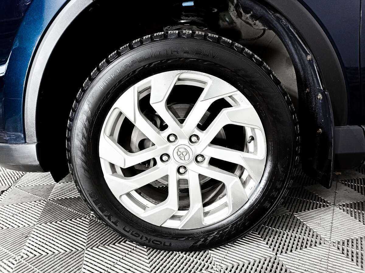 Toyota RAV4, 2019 Фото №18