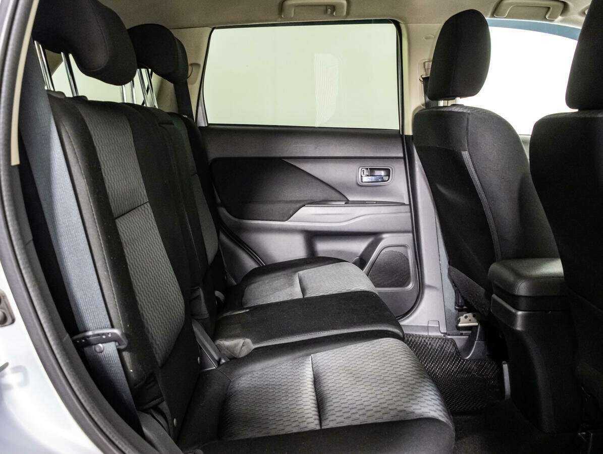Mitsubishi Outlander, 2012 Фото №12