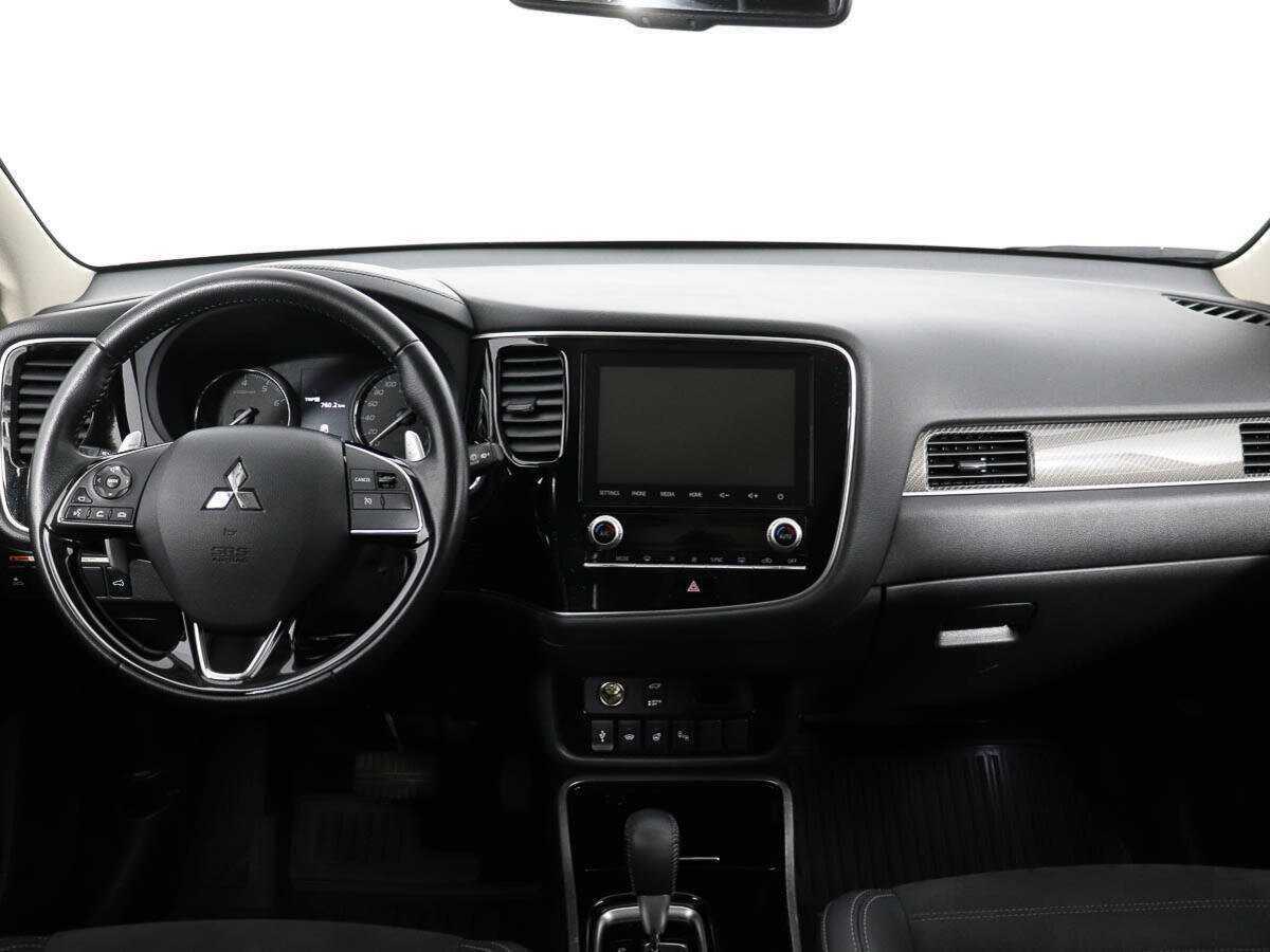 Mitsubishi Outlander, 2022 Фото №13