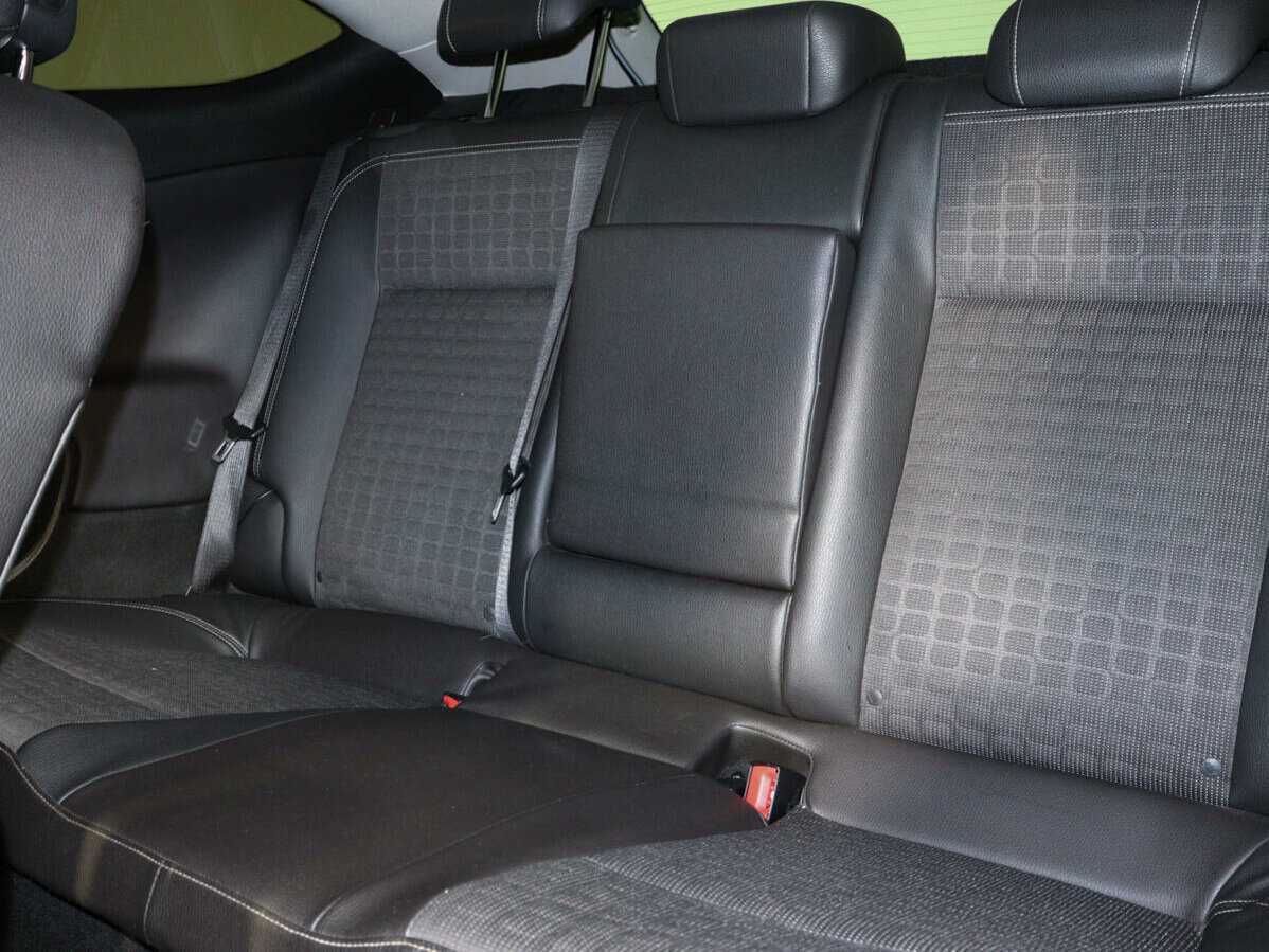 Opel Astra GTC, 2013 Фото №8