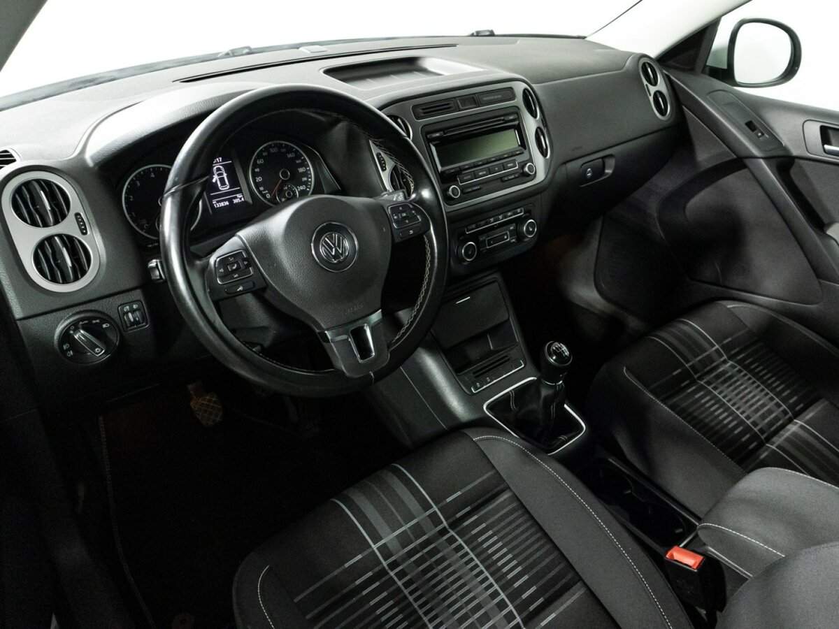 Volkswagen Tiguan, 2015 Фото №11