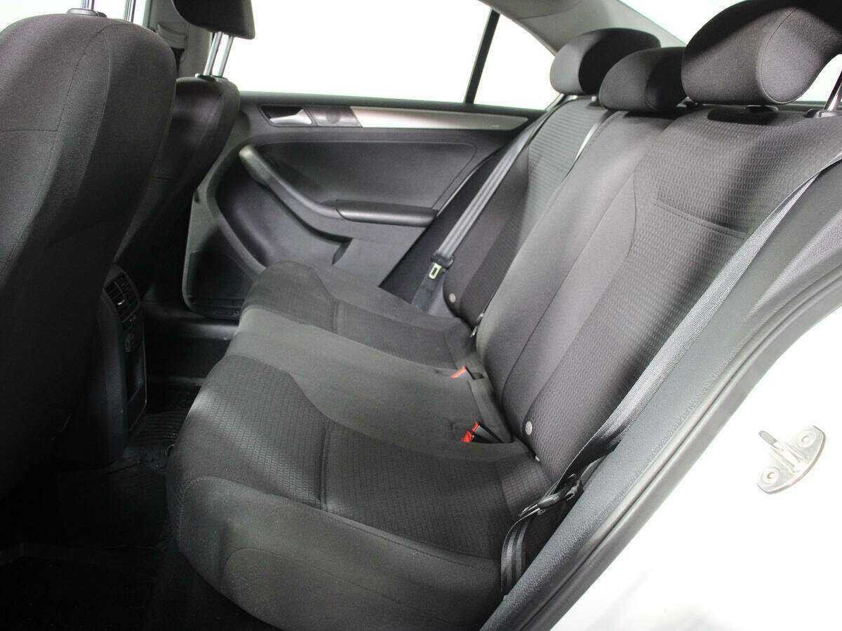 Volkswagen Jetta, 2016 Фото №10