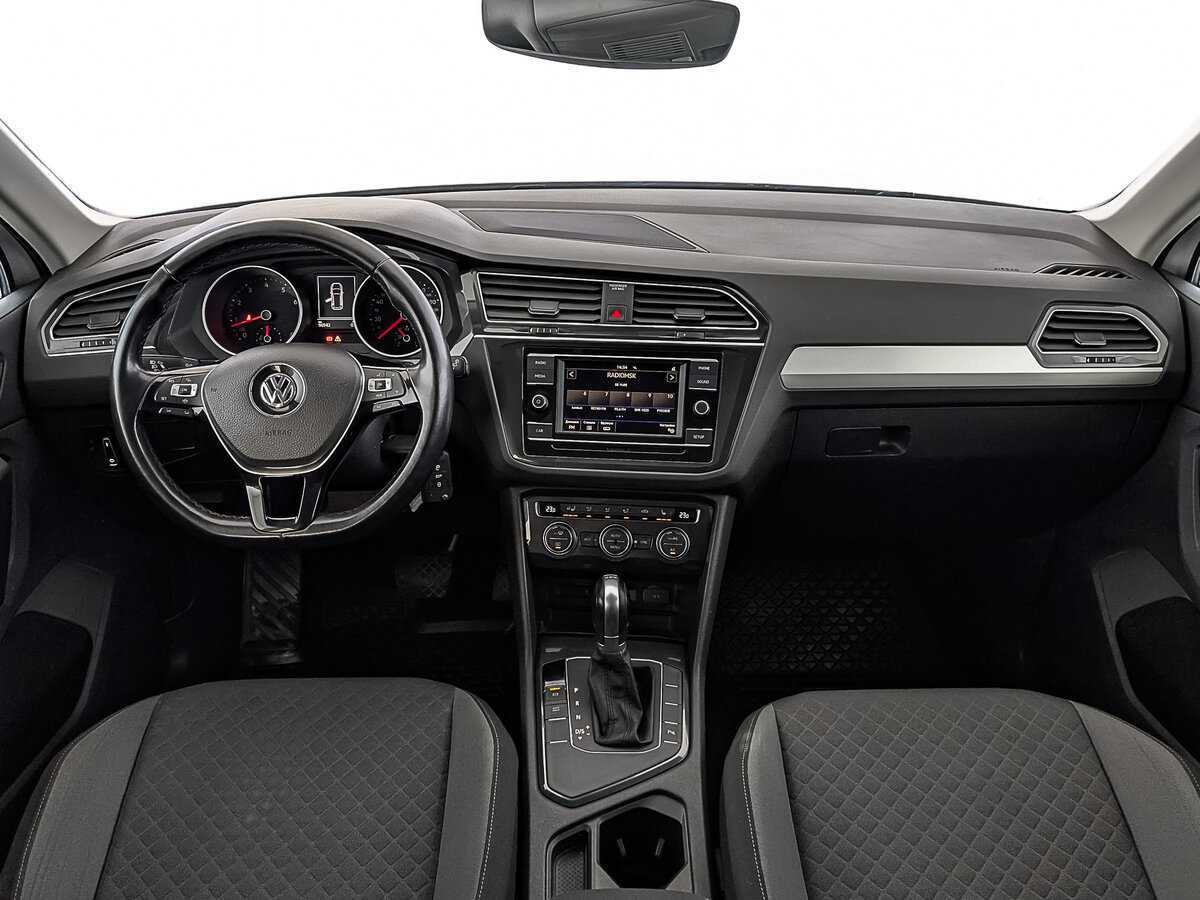 Volkswagen Tiguan, 2018 Фото №12