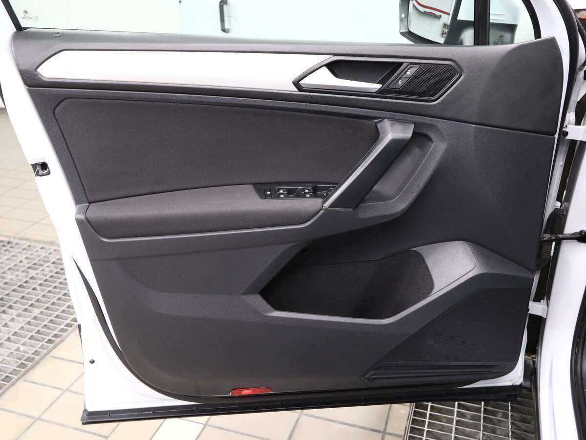 Volkswagen Tiguan, 2019 Фото №5