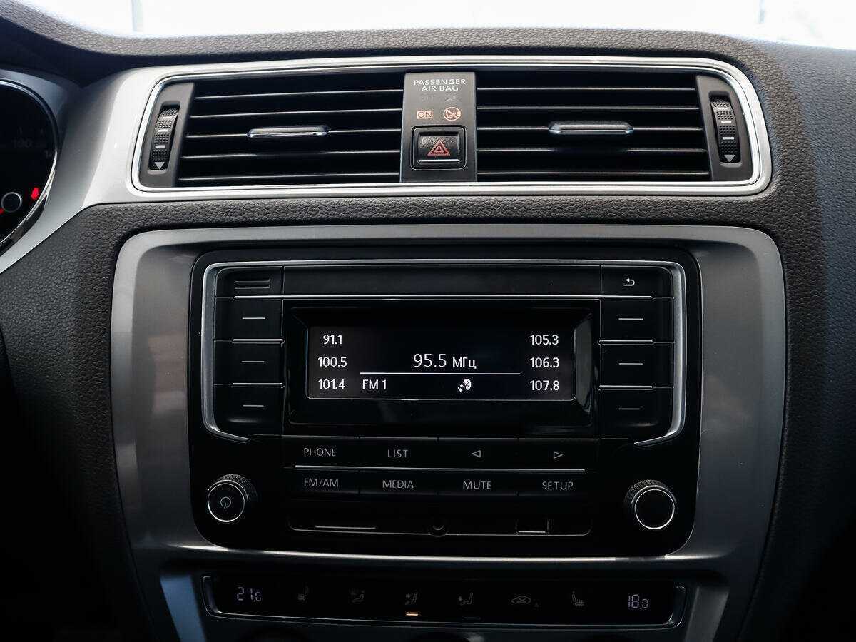 Volkswagen Jetta, 2017 Фото №13