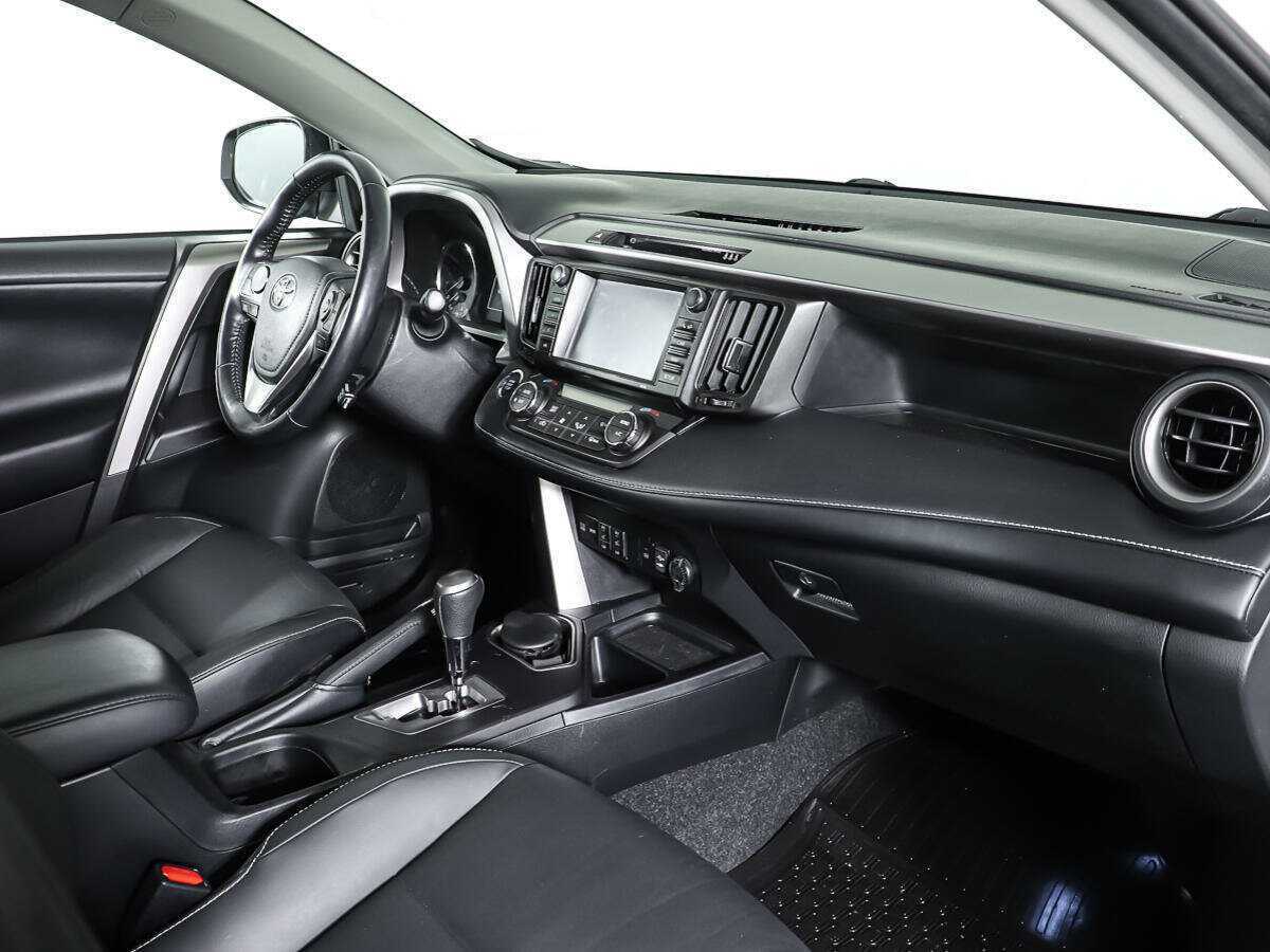 Toyota RAV4, 2018 Фото №8