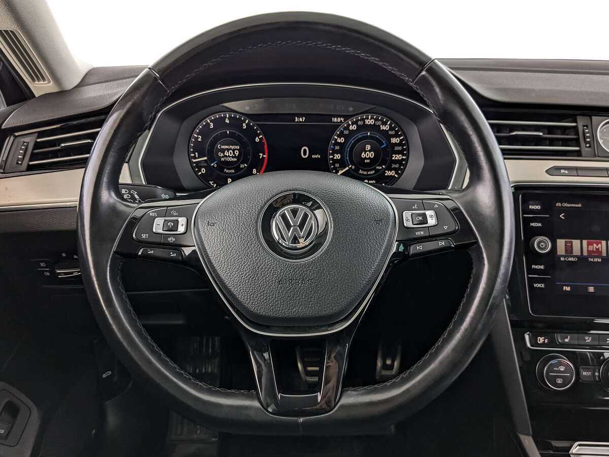 Volkswagen Passat, 2019 Фото №18