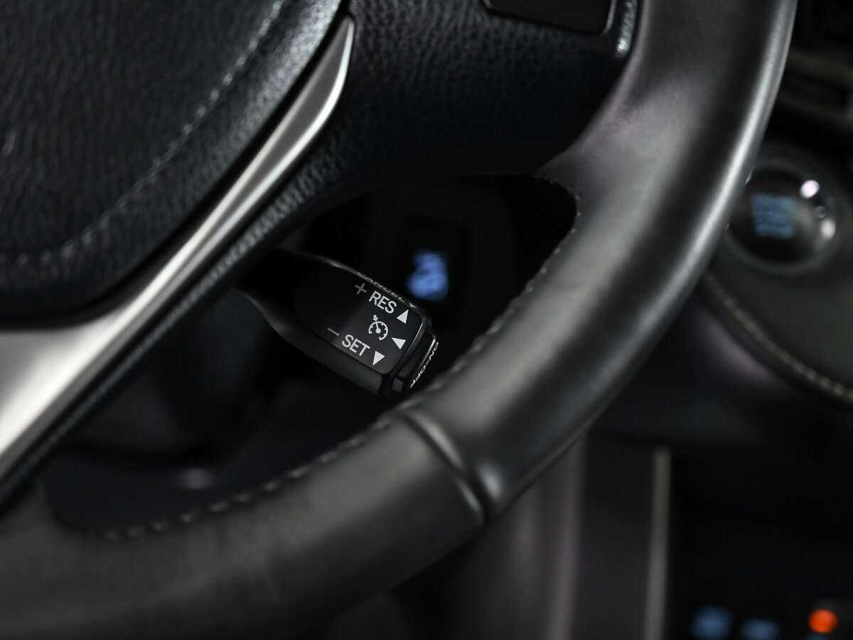 Toyota RAV4, 2018 Фото №10