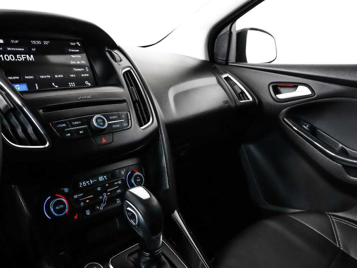 Ford Focus, 2018 Фото №15