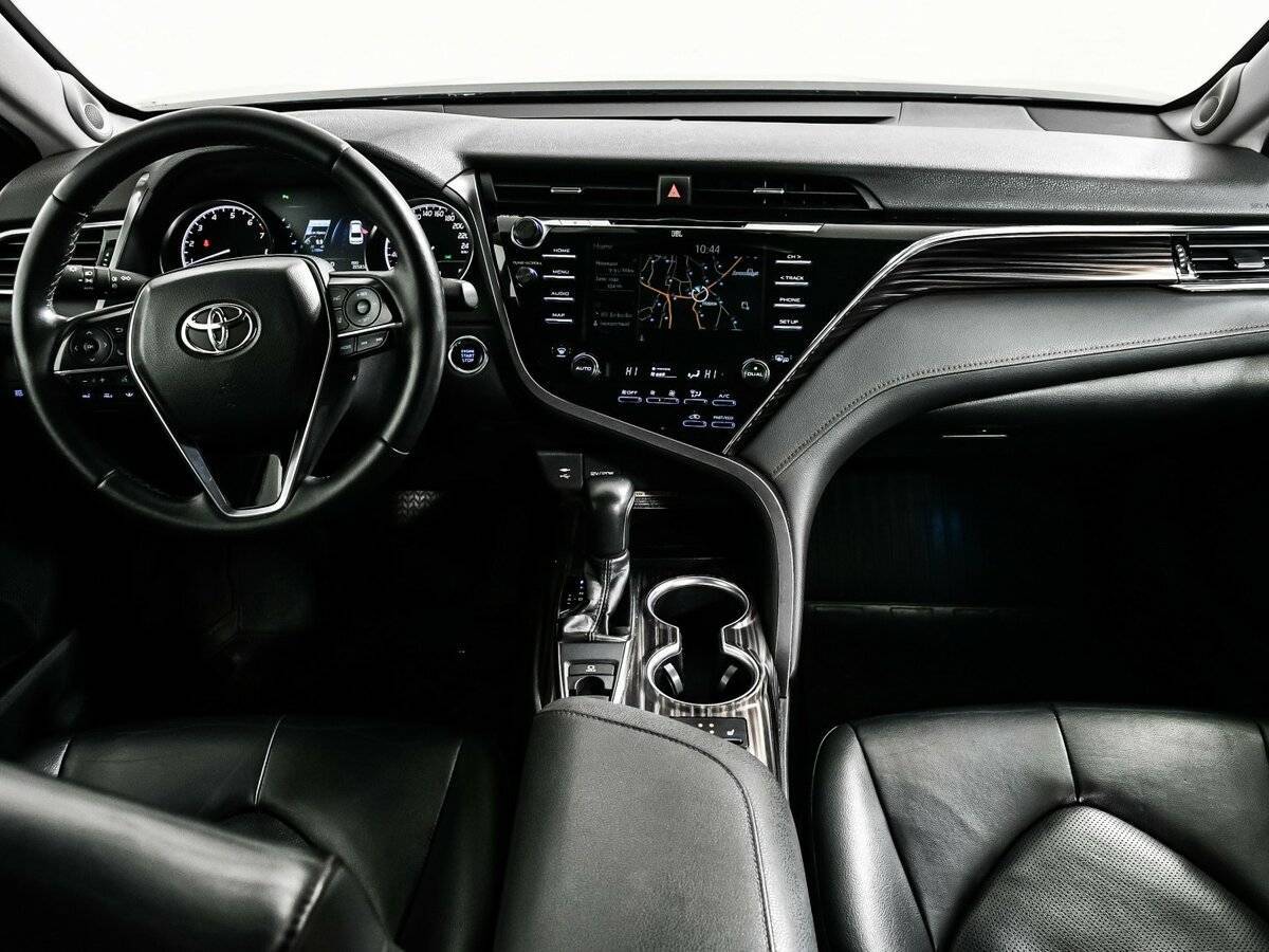 Toyota Camry, 2019 Фото №11