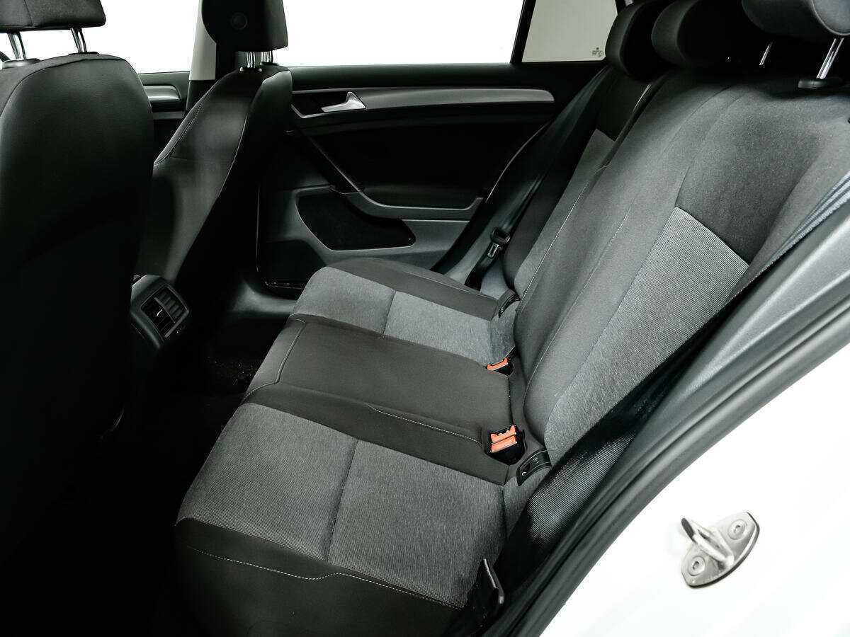 Volkswagen Golf, 2015 Фото №12