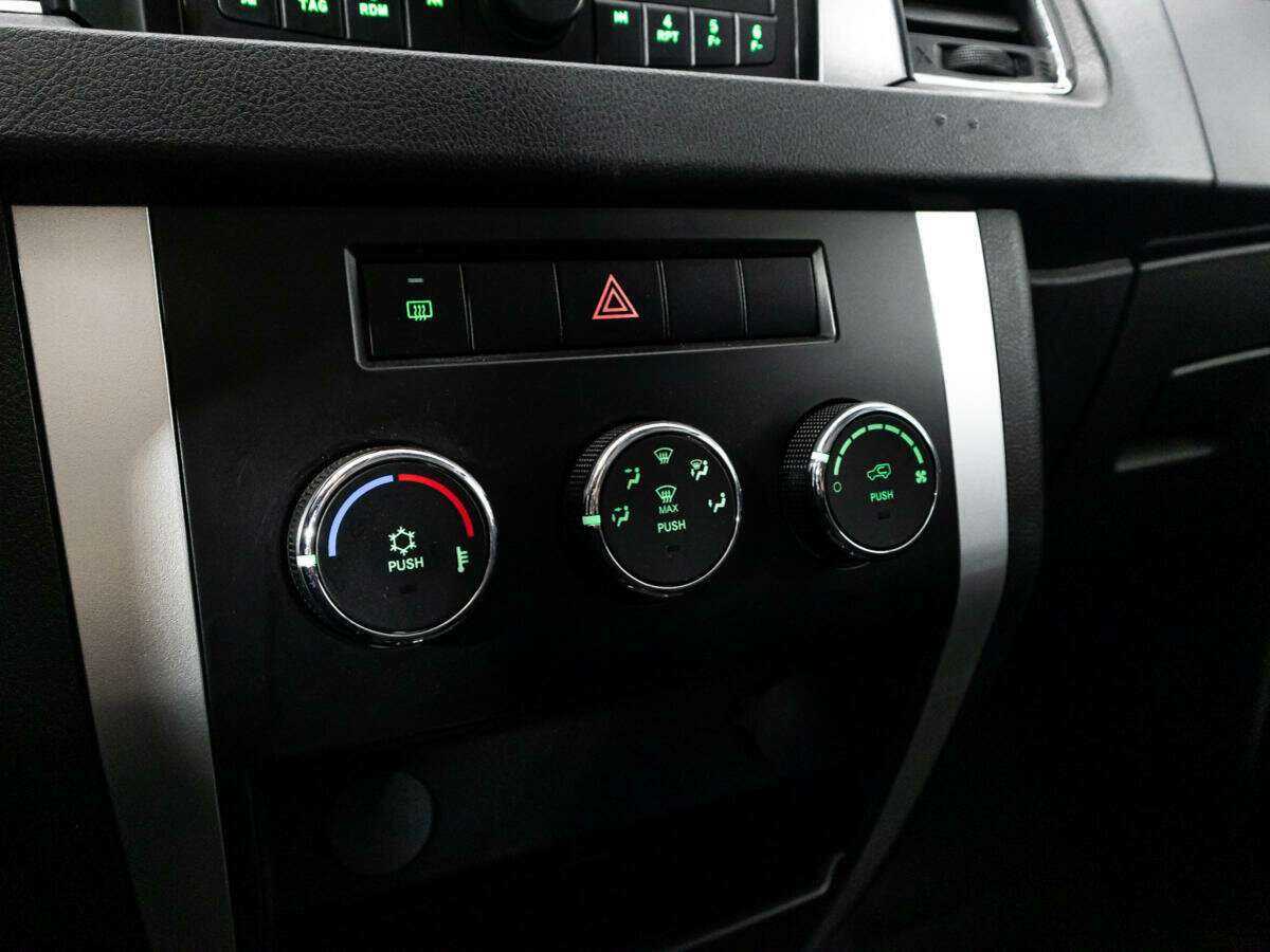 УАЗ Patriot, 2019 Фото №15