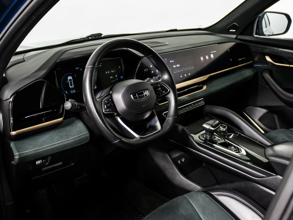 Geely Monjaro I, 2023 Фото №8