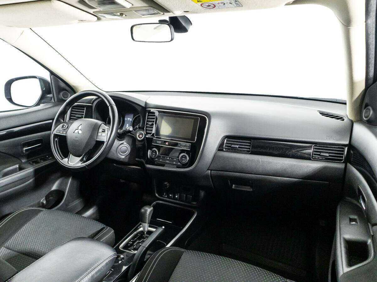 Mitsubishi Outlander, 2020 Фото №9