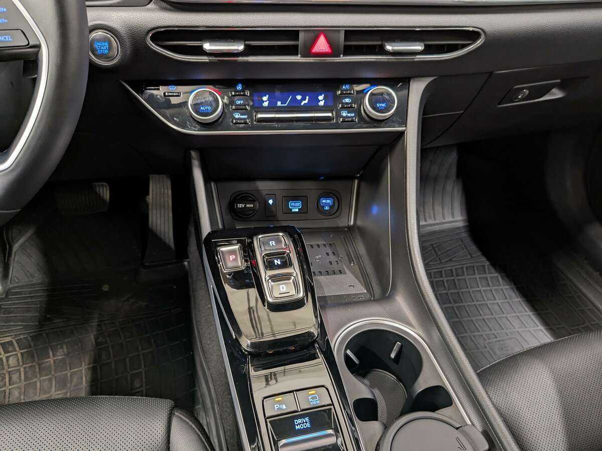 Hyundai Sonata, 2022 Фото №18