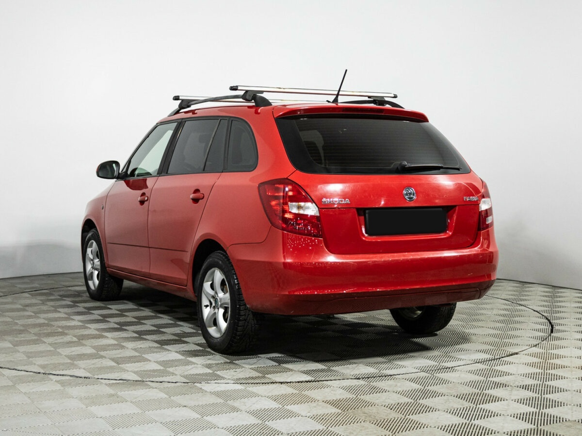 Skoda Fabia II Рестайлинг, 2014 Фото №6