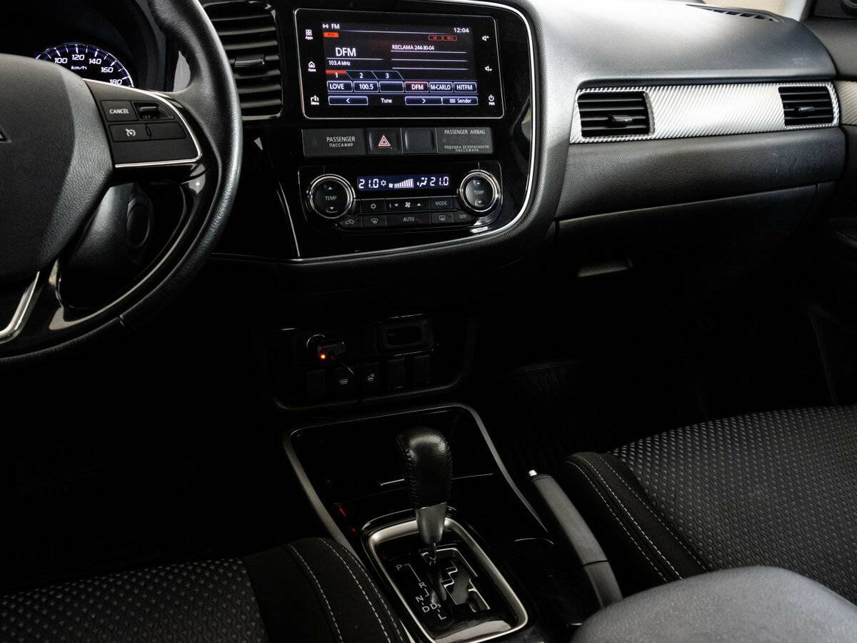 Mitsubishi Outlander, 2018 Фото №11