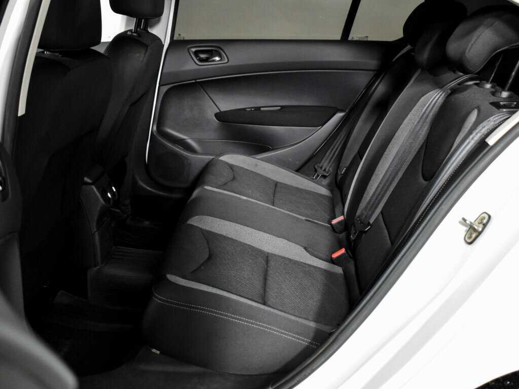 Peugeot 408, 2016 Фото №11