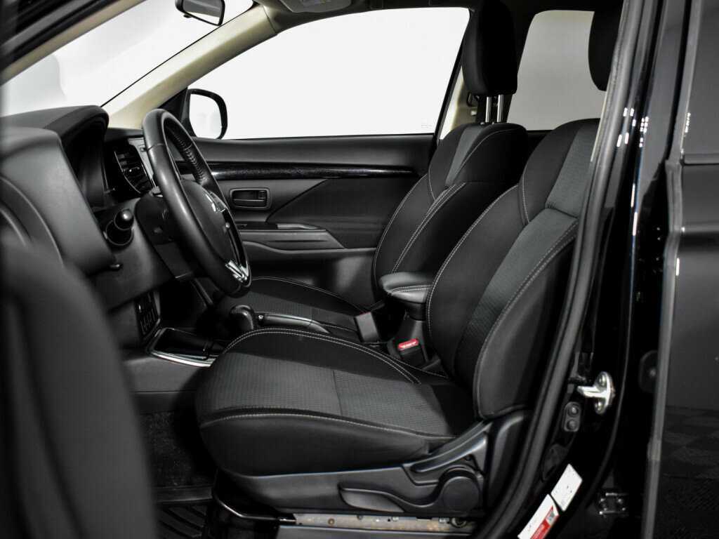 Mitsubishi Outlander, 2019 Фото №10