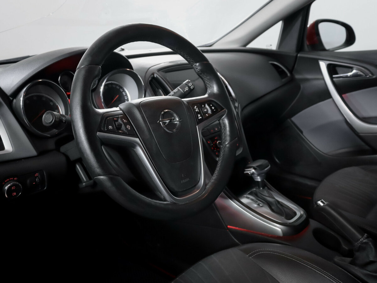 Opel Astra J Рестайлинг, 2013 Фото №12