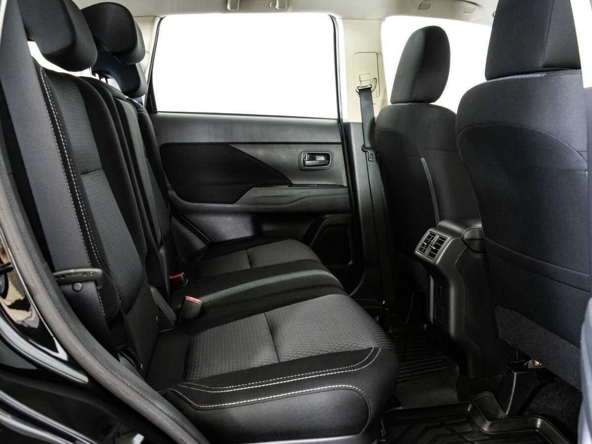 Mitsubishi Outlander, 2018 Фото №14