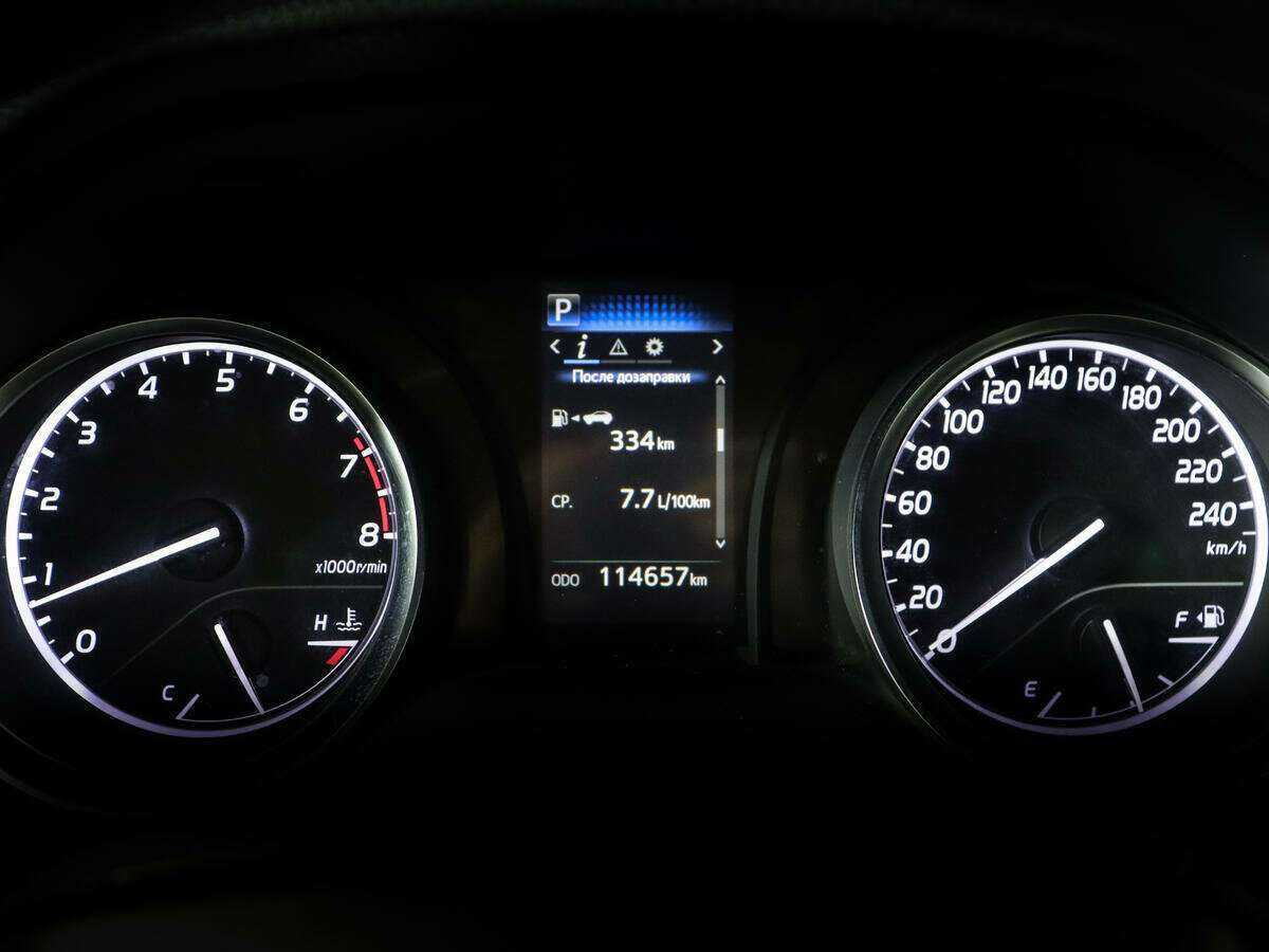 Toyota Camry, 2021 Фото №11