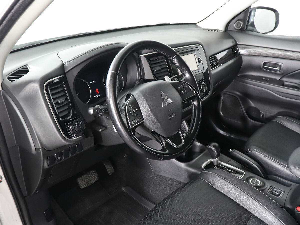 Mitsubishi Outlander, 2015 Фото №9
