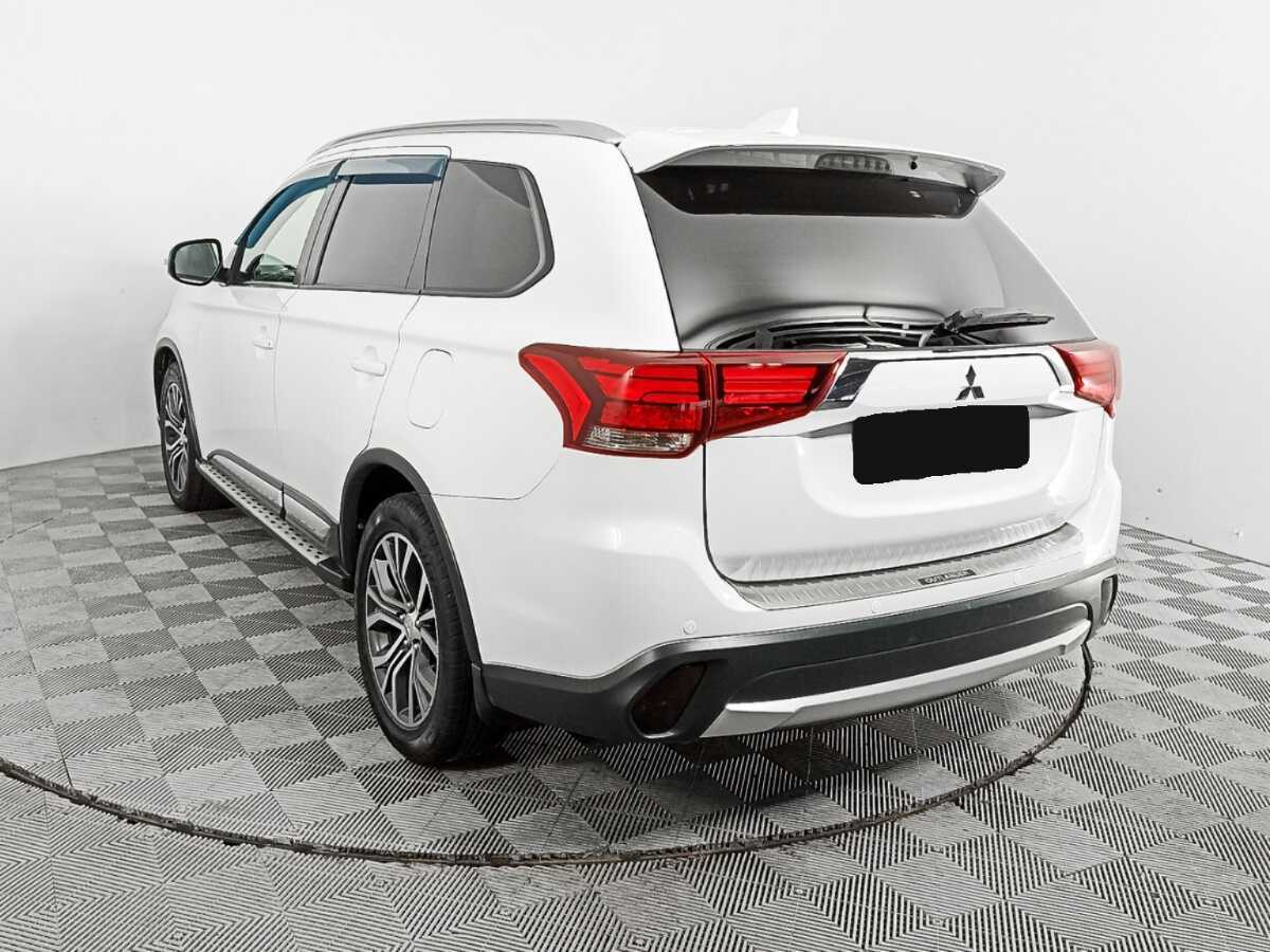 Mitsubishi Outlander, 2018 Фото №7