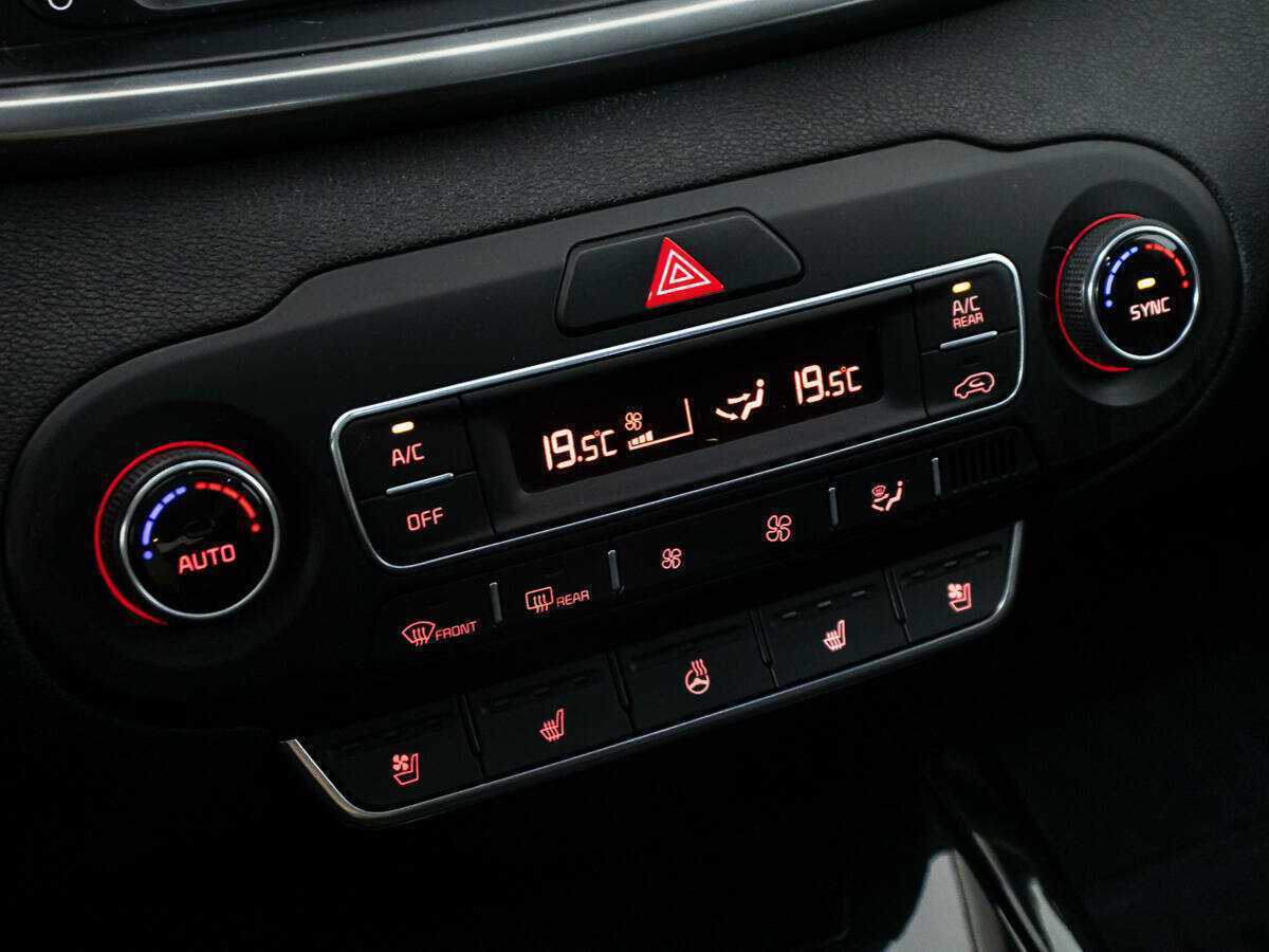 Kia Sorento, 2017 Фото №19