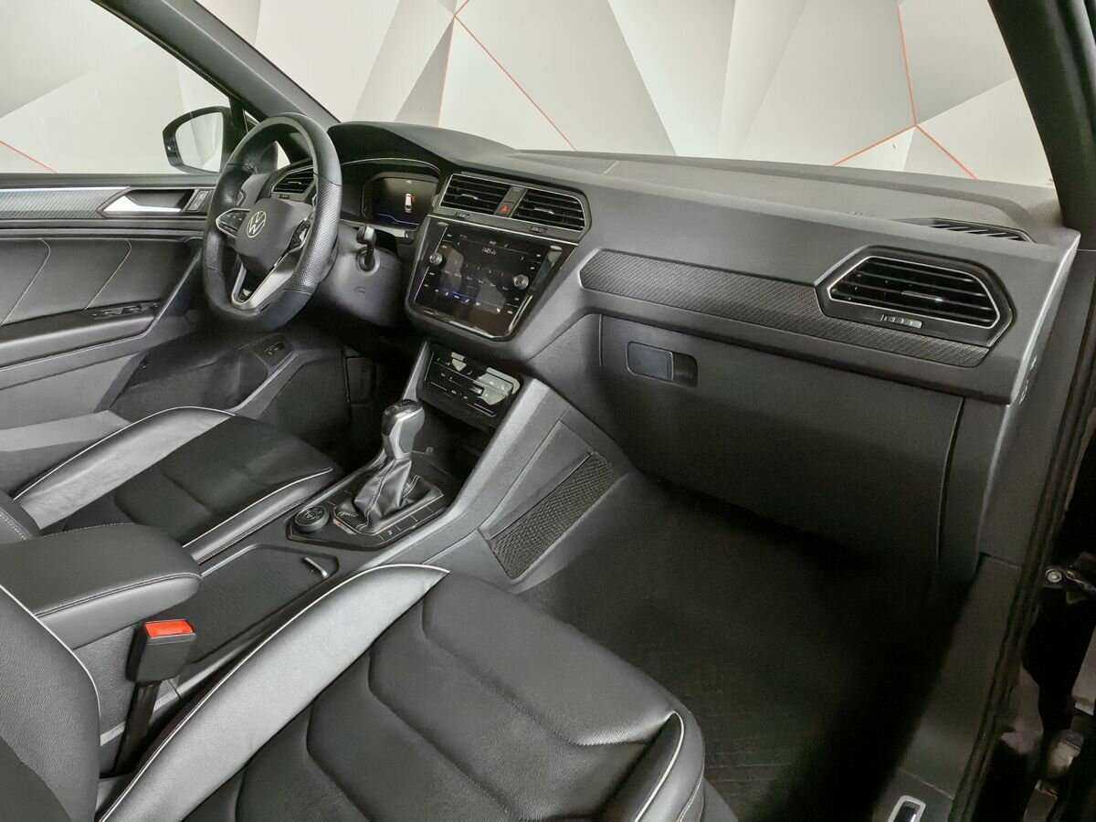 Volkswagen Tiguan, 2021 Фото №8