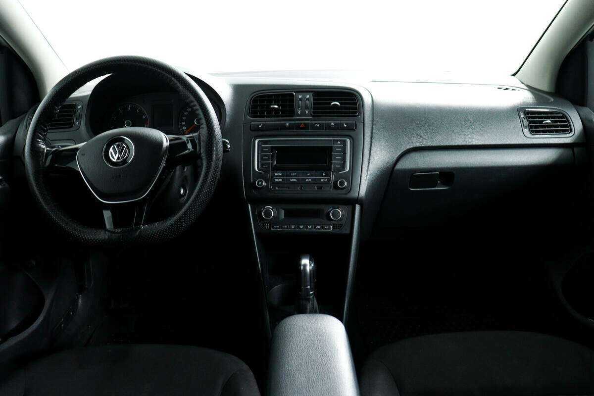 Volkswagen Polo, 2016 Фото №11
