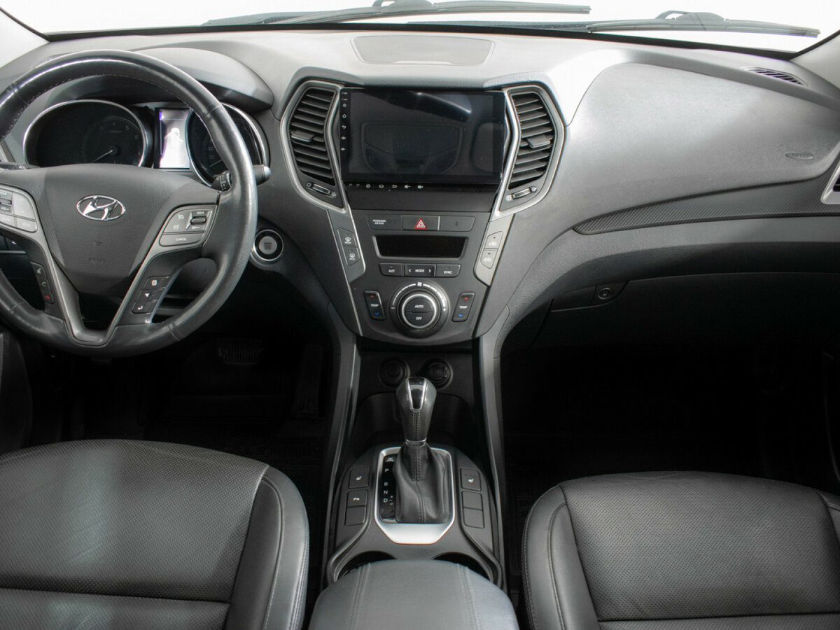 Hyundai Santa Fe III Рестайлинг, 2017 Фото №9