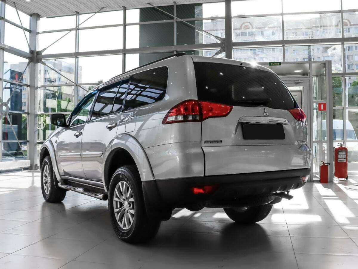 Mitsubishi Pajero Sport, 2015 Фото №6