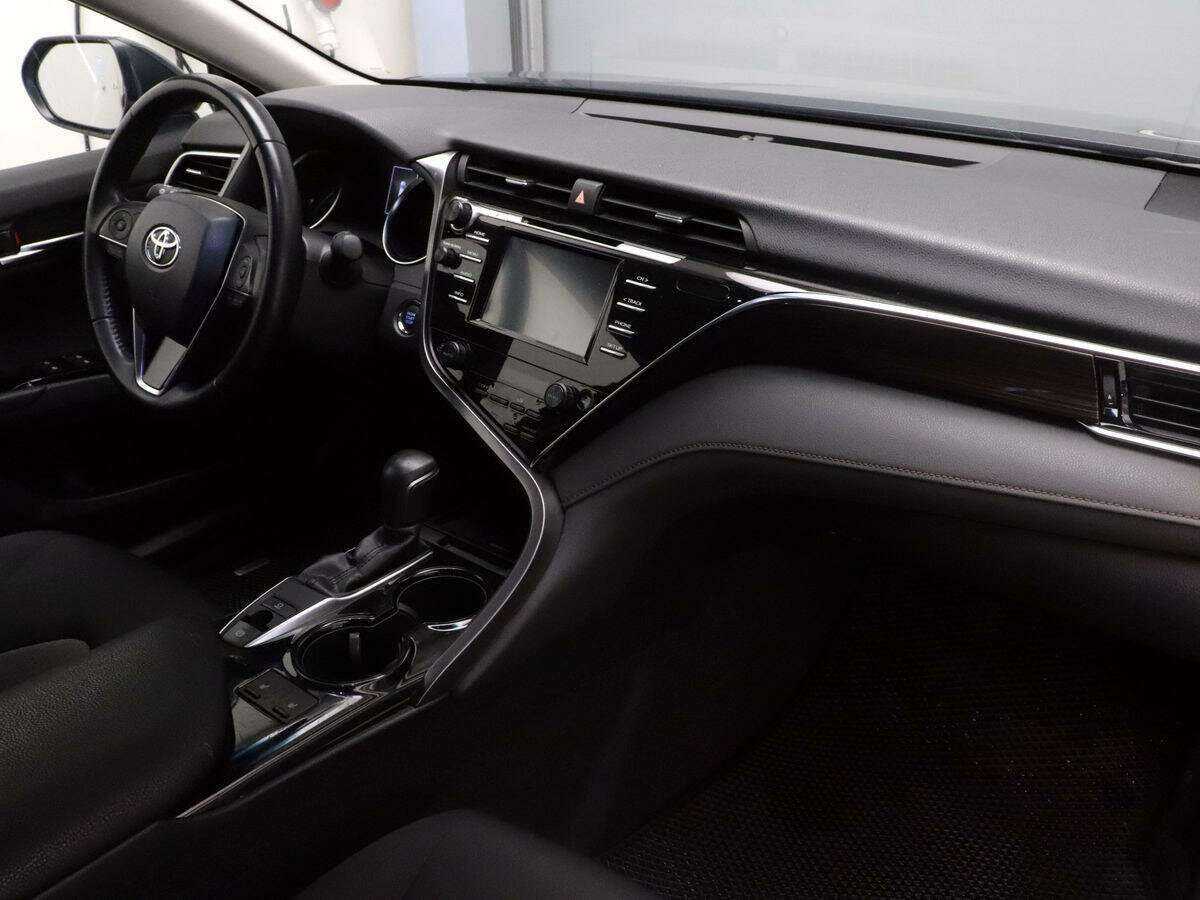 Toyota Camry, 2019 Фото №7