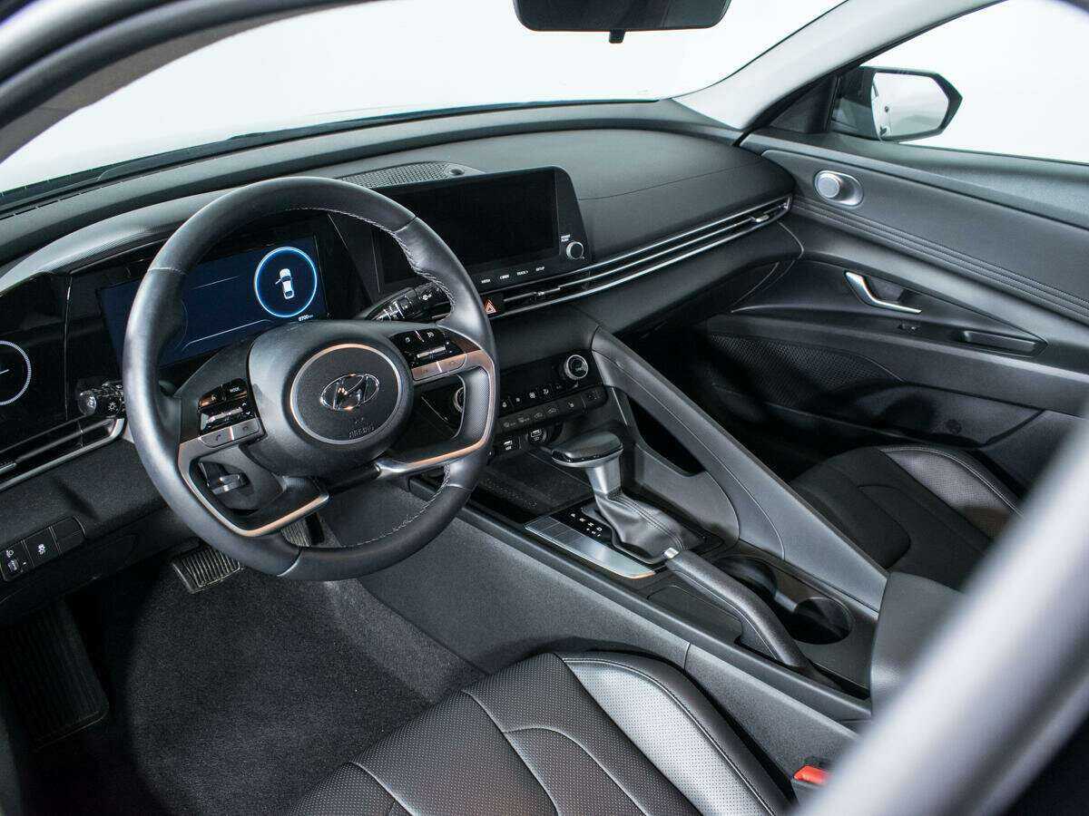 Hyundai Elantra, 2023 Фото №13