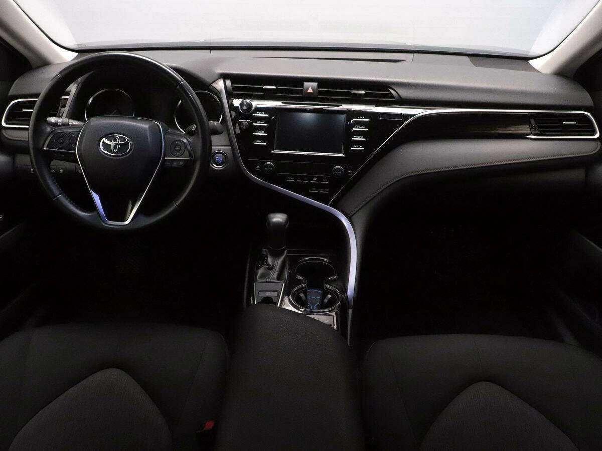 Toyota Camry, 2019 Фото №9