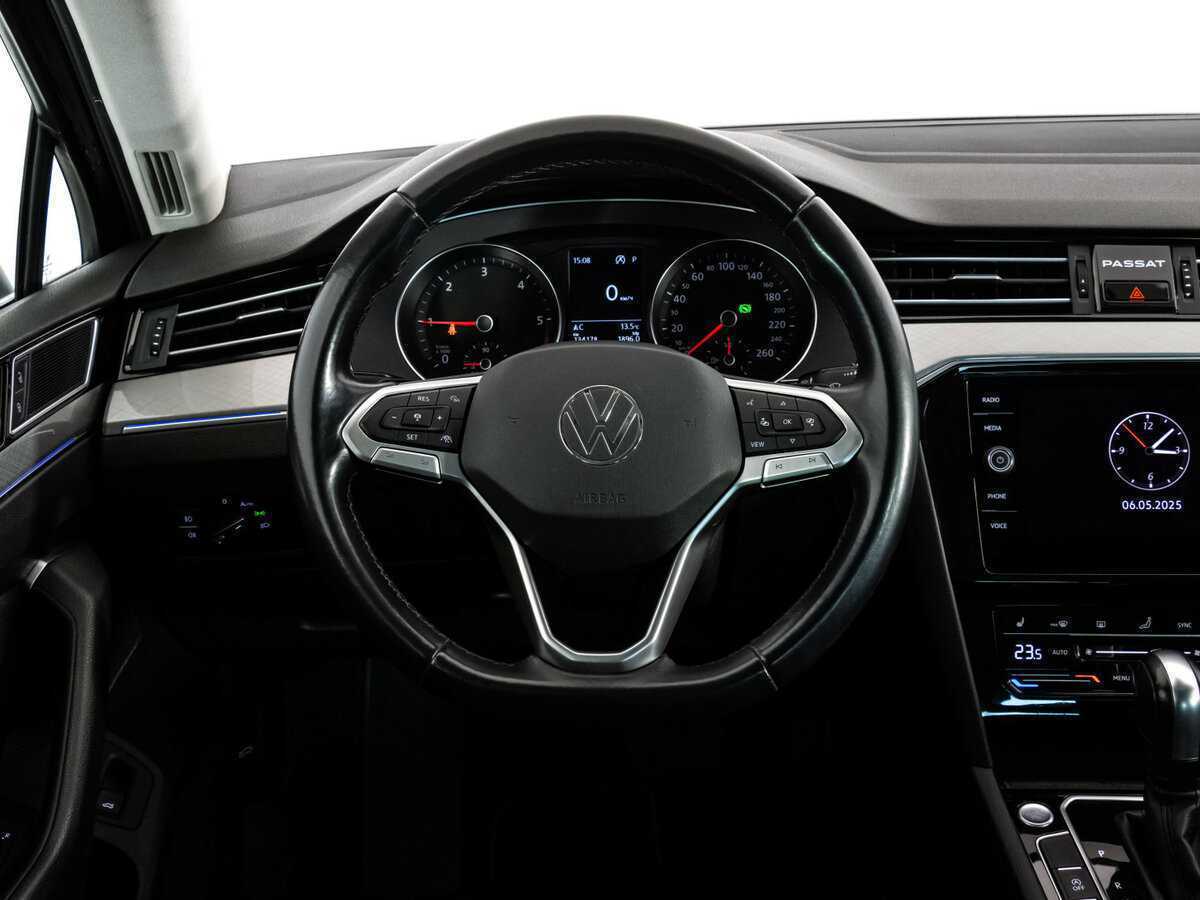 Volkswagen Passat, 2020 Фото №11