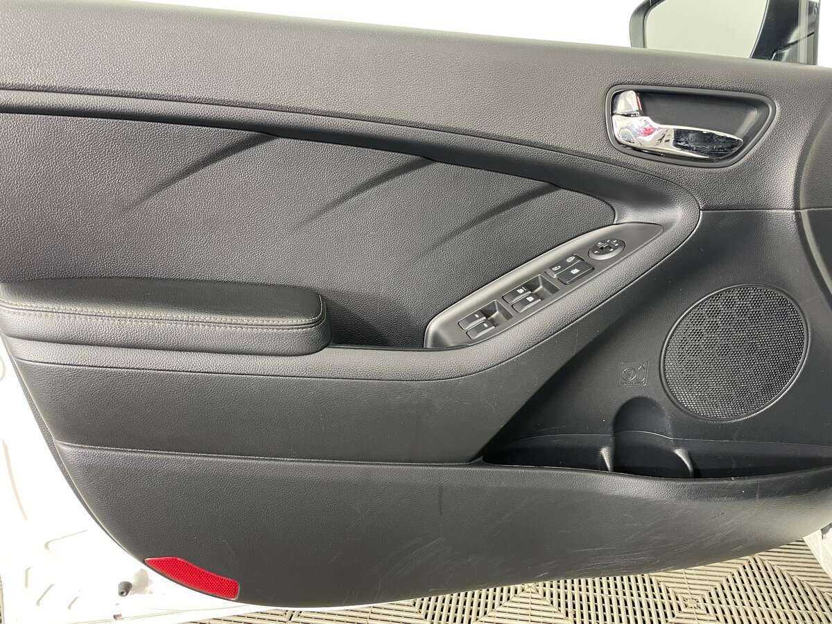 Kia Cerato, 2014 Фото №15
