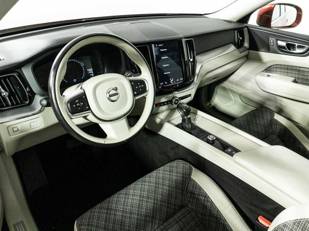 Volvo XC60, 2019 Фото №11