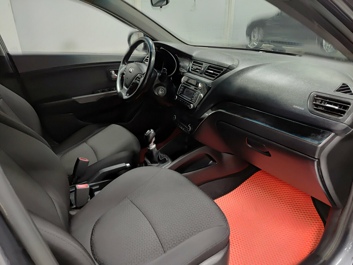 Kia Rio III Рестайлинг, 2016 Фото №11