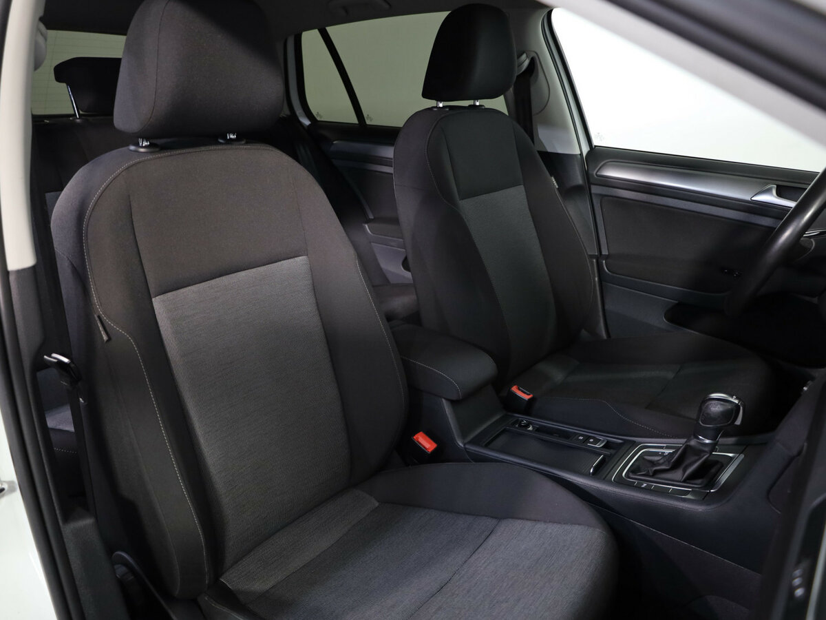 Volkswagen Golf VII, 2013 Фото №17