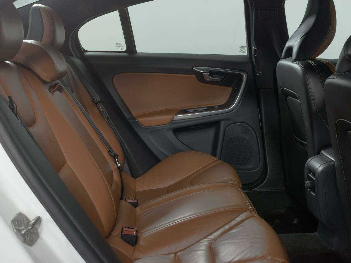 Volvo S60, 2014 Фото №11