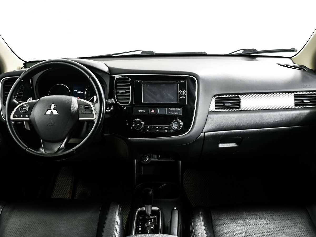 Mitsubishi Outlander, 2015 Фото №11