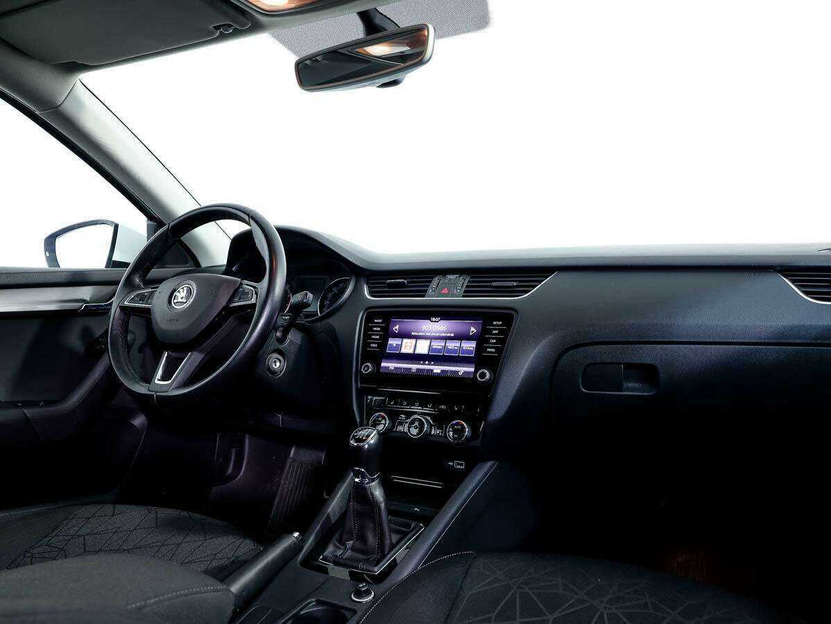 Skoda Octavia, 2018 Фото №11