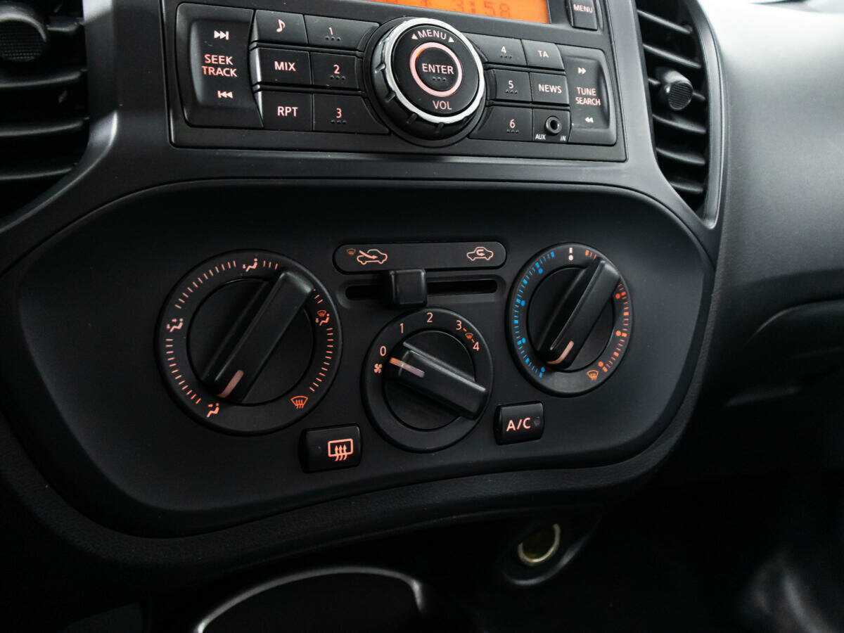 Nissan Juke, 2014 Фото №15