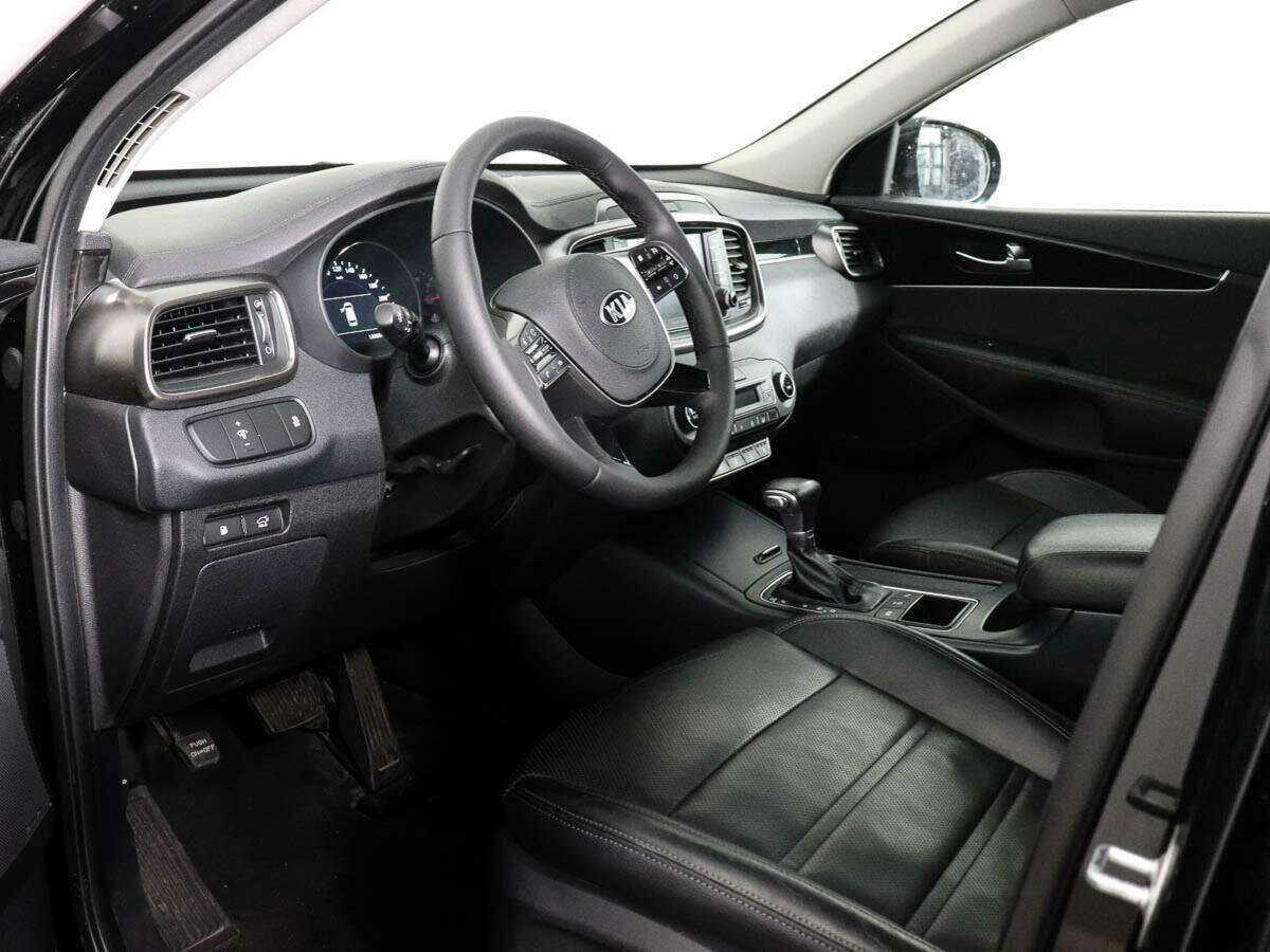Kia Sorento, 2018 Фото №8